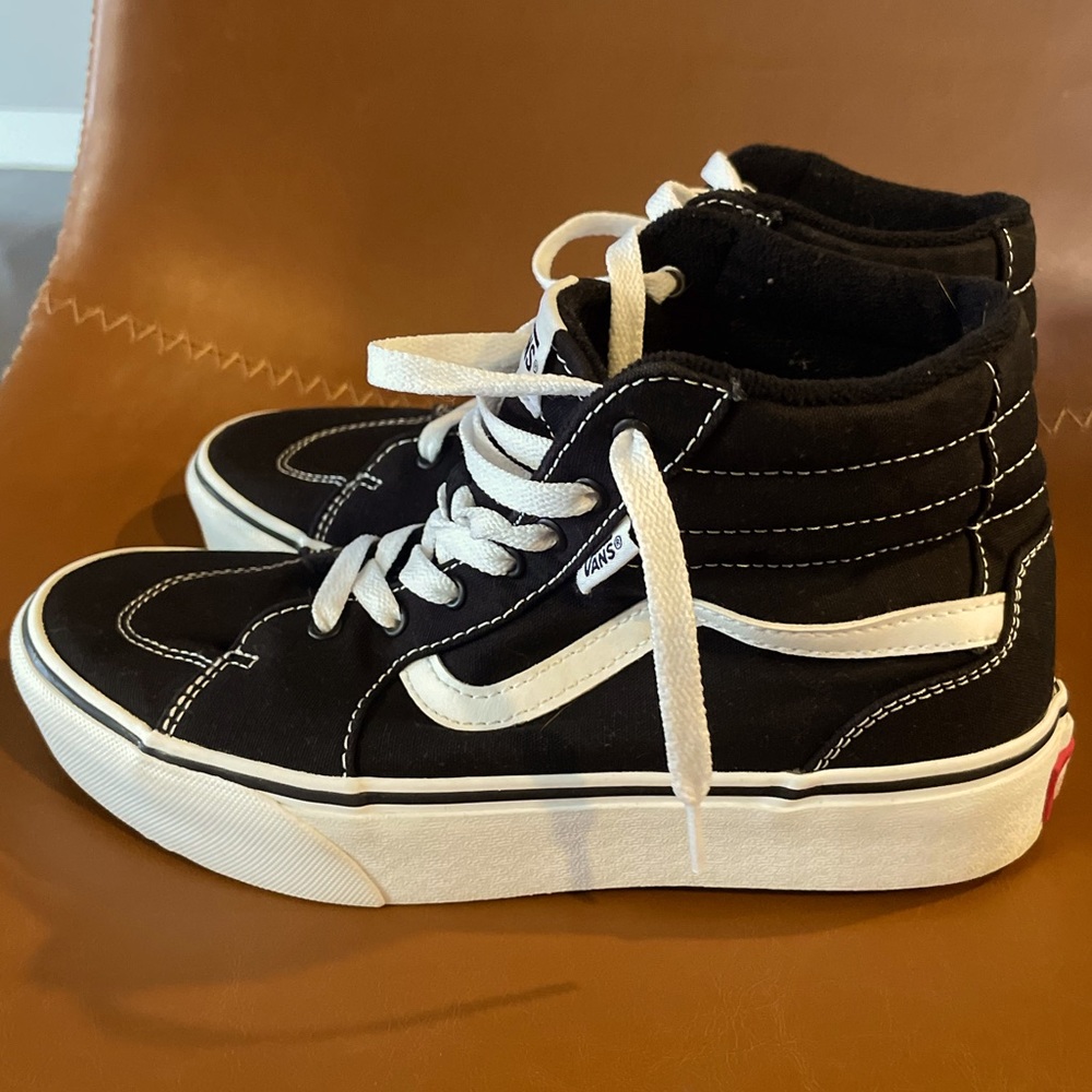 Vans Old Skool black high top sneakers size 7